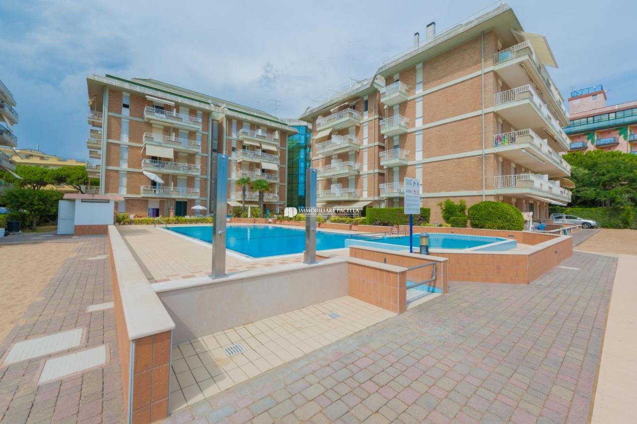 Residence Puerto Del Sol Immobiliare Pacella Lido di Jesolo Luaran gambar