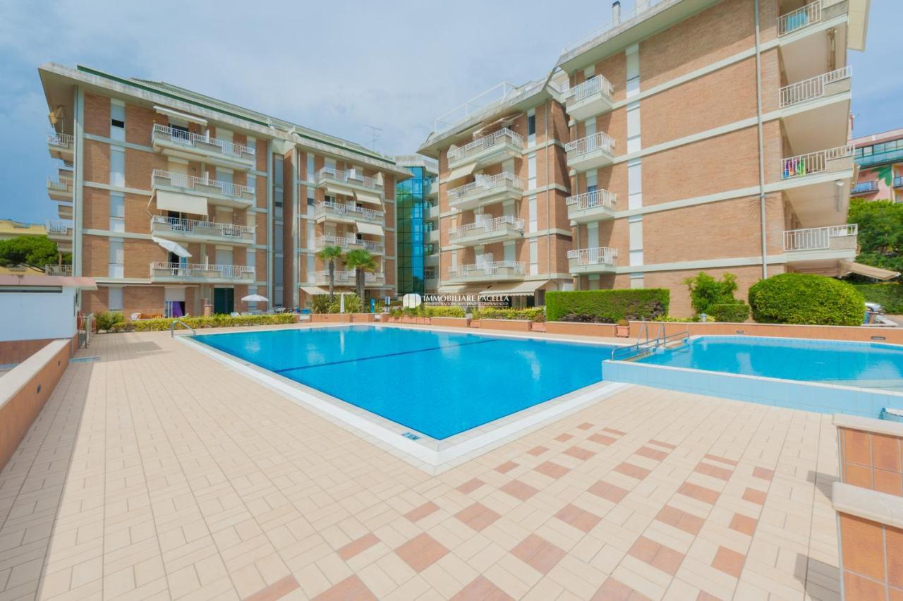 Residence Puerto Del Sol Immobiliare Pacella Lido di Jesolo Luaran gambar