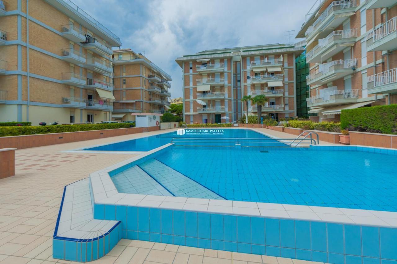 Residence Puerto Del Sol Immobiliare Pacella Lido di Jesolo Luaran gambar